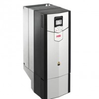 ABB機器人傳動變頻器    ACS880-01-145A-3
